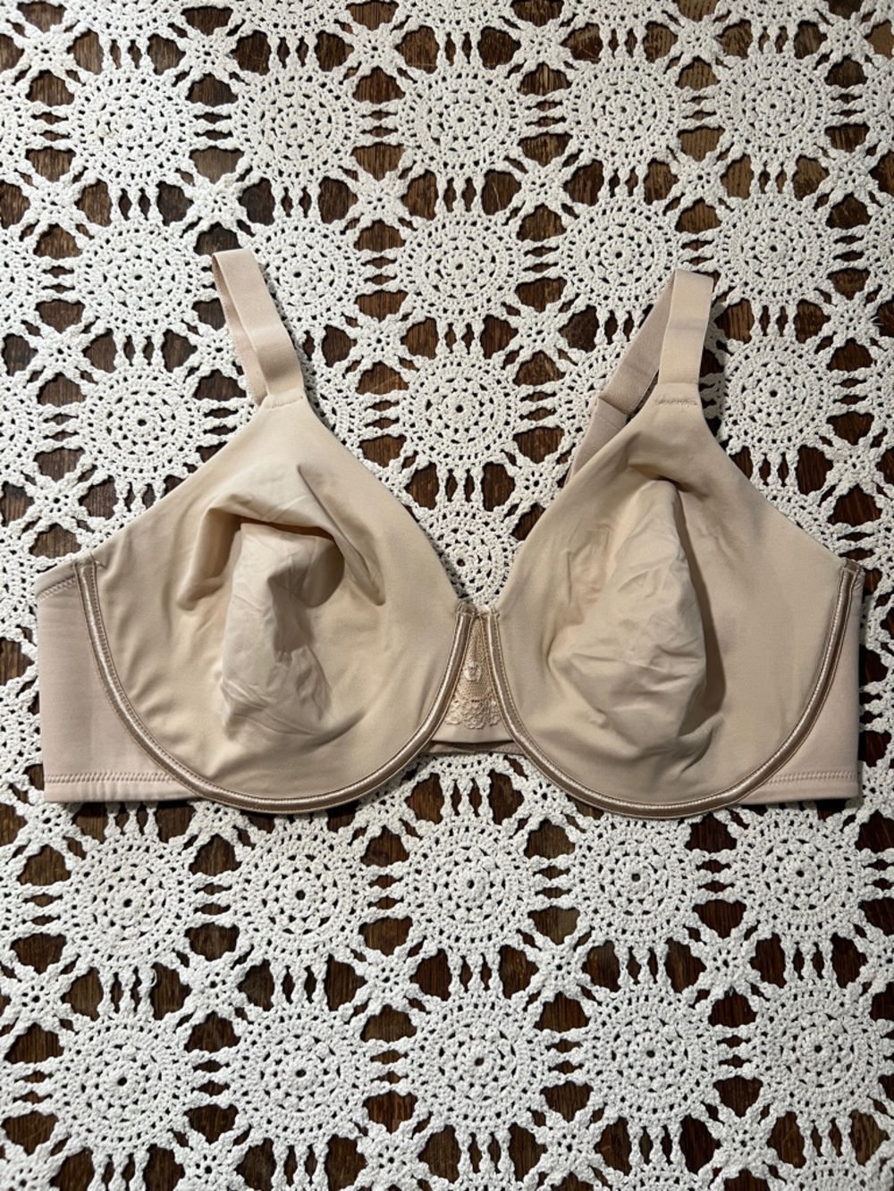 Vanity fair nude bra 42D